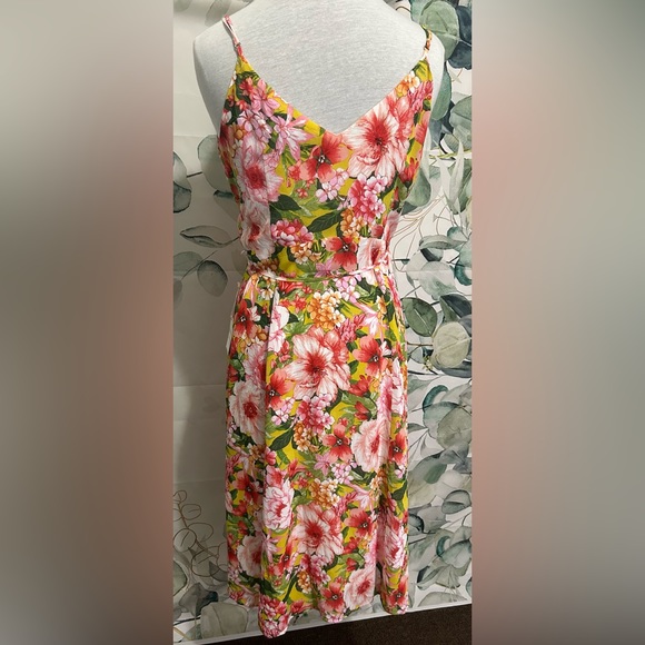 FOREVER 21 Pink Floral Tropical Print Wrap Dress - Picture 2 of 4